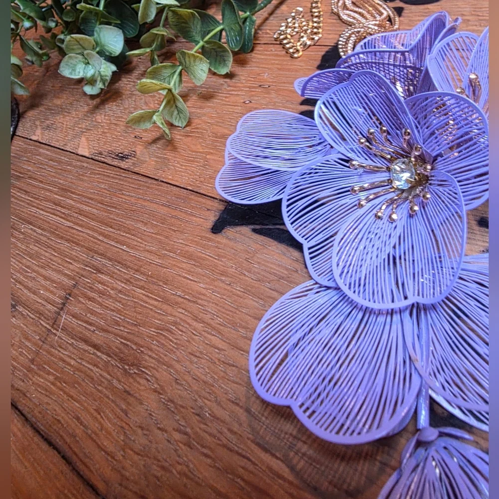 New ZARA Cascading Purple Flowers Floral Statement Necklace Trending | NWOT - Picture 5 of 13